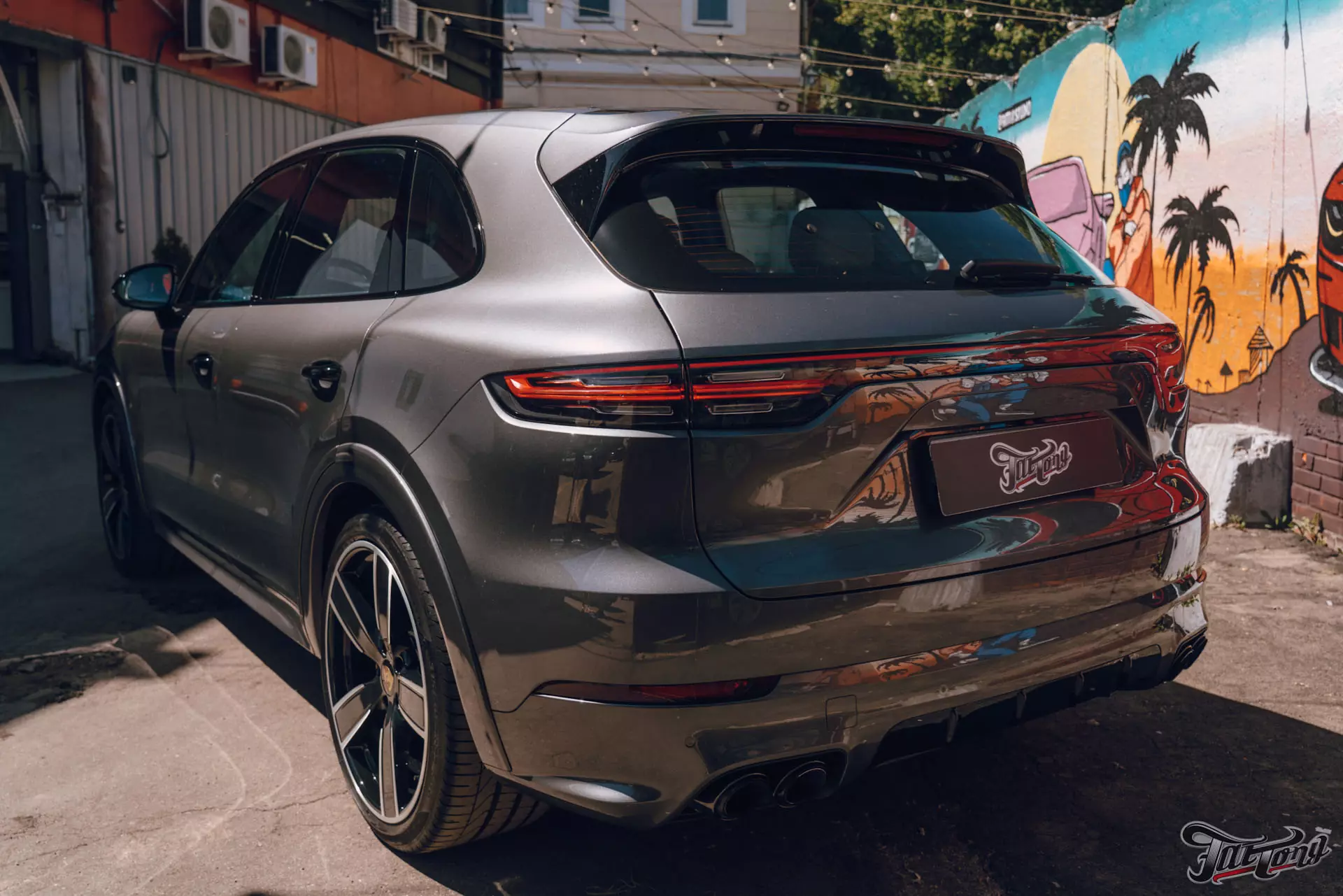 Porsche Cayenne. Оклейка в полиуретан. Окрас дисков